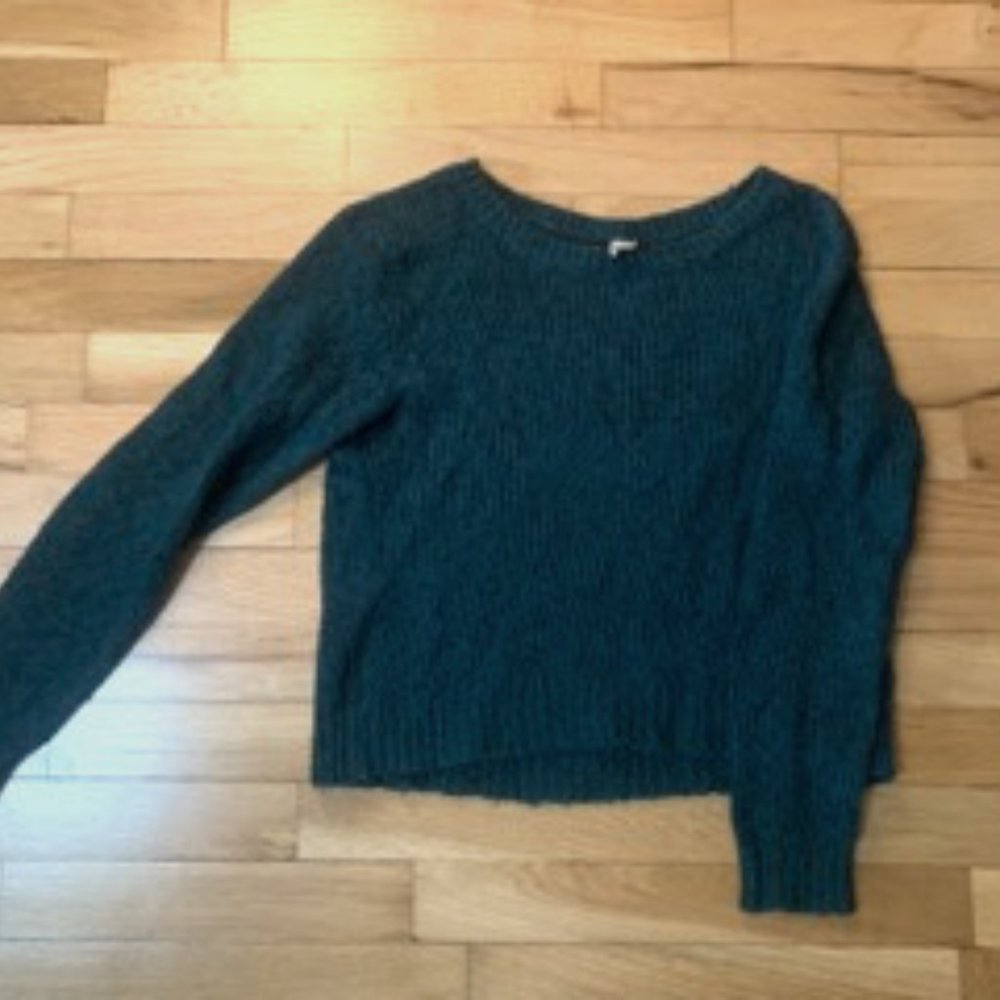 H&M Sweater (XS)